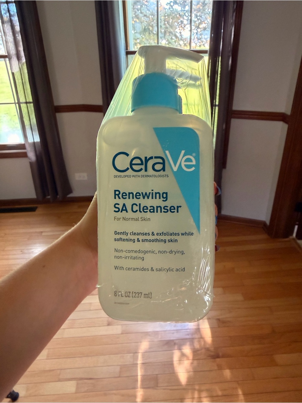 🎀PICK 5/$25🎀 CERAVE RENEWING SA CLEANSER - Picture 1 of 3